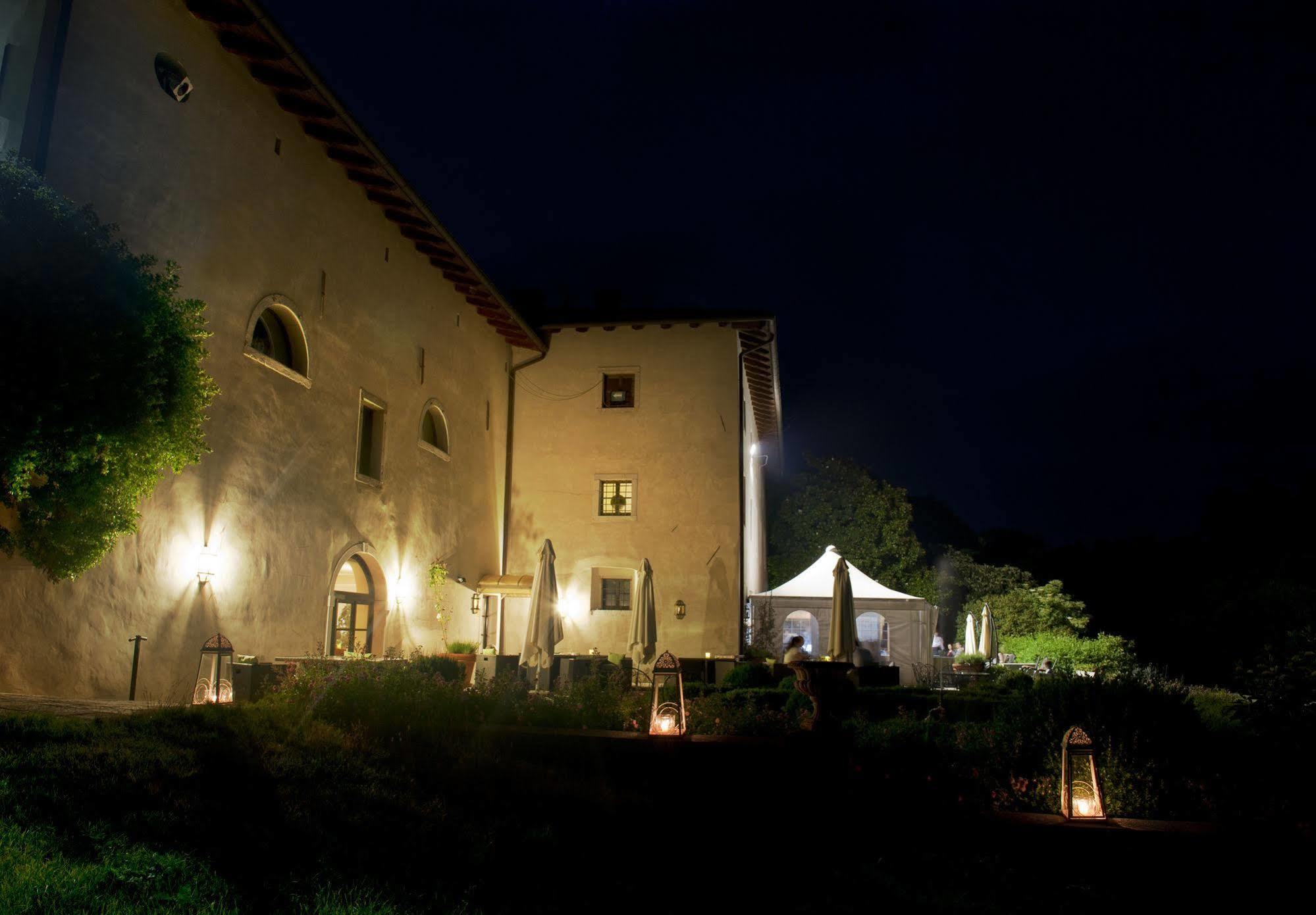 Hotel Villa Policreti Castello d'Aviano Exterior photo